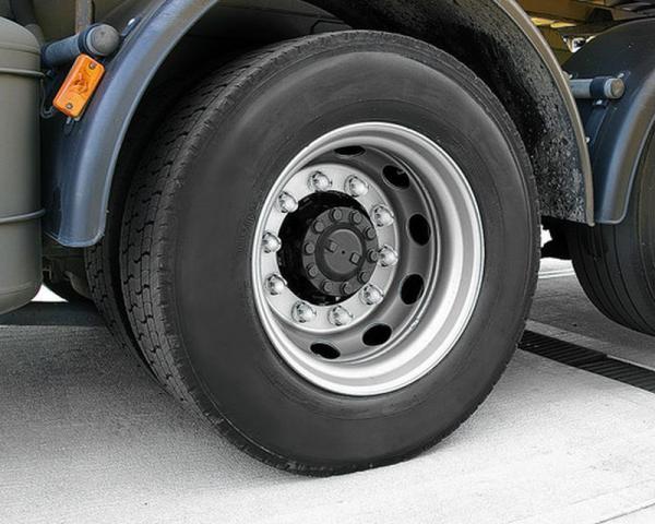 Satz mit 10 verchromten ABS-Radmutterabdeckungen - Ø 32 mm
