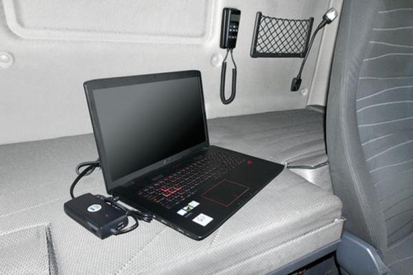 Universal-Netzteil 24V